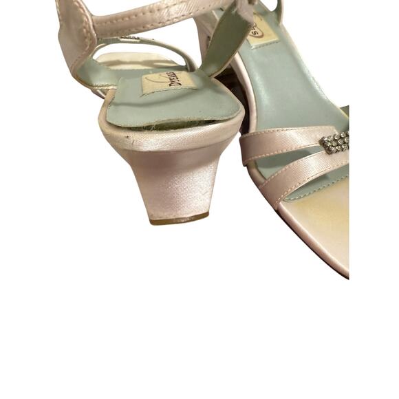 Dyeables Soft Pink Satin Size 5.5B Sandal Heels w/ Rhinestone Accent - Picture 8 of 11